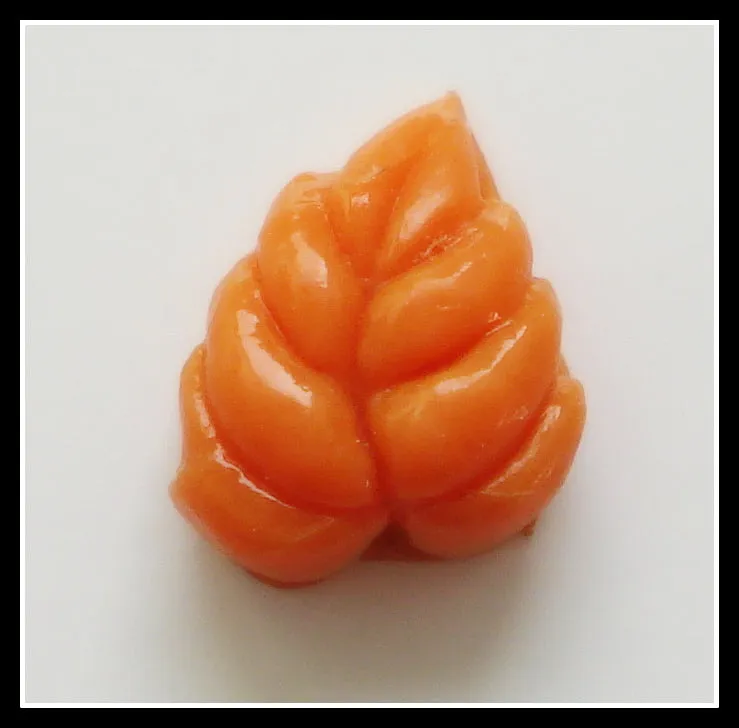 10x7mm Acrylic Coral Leaves