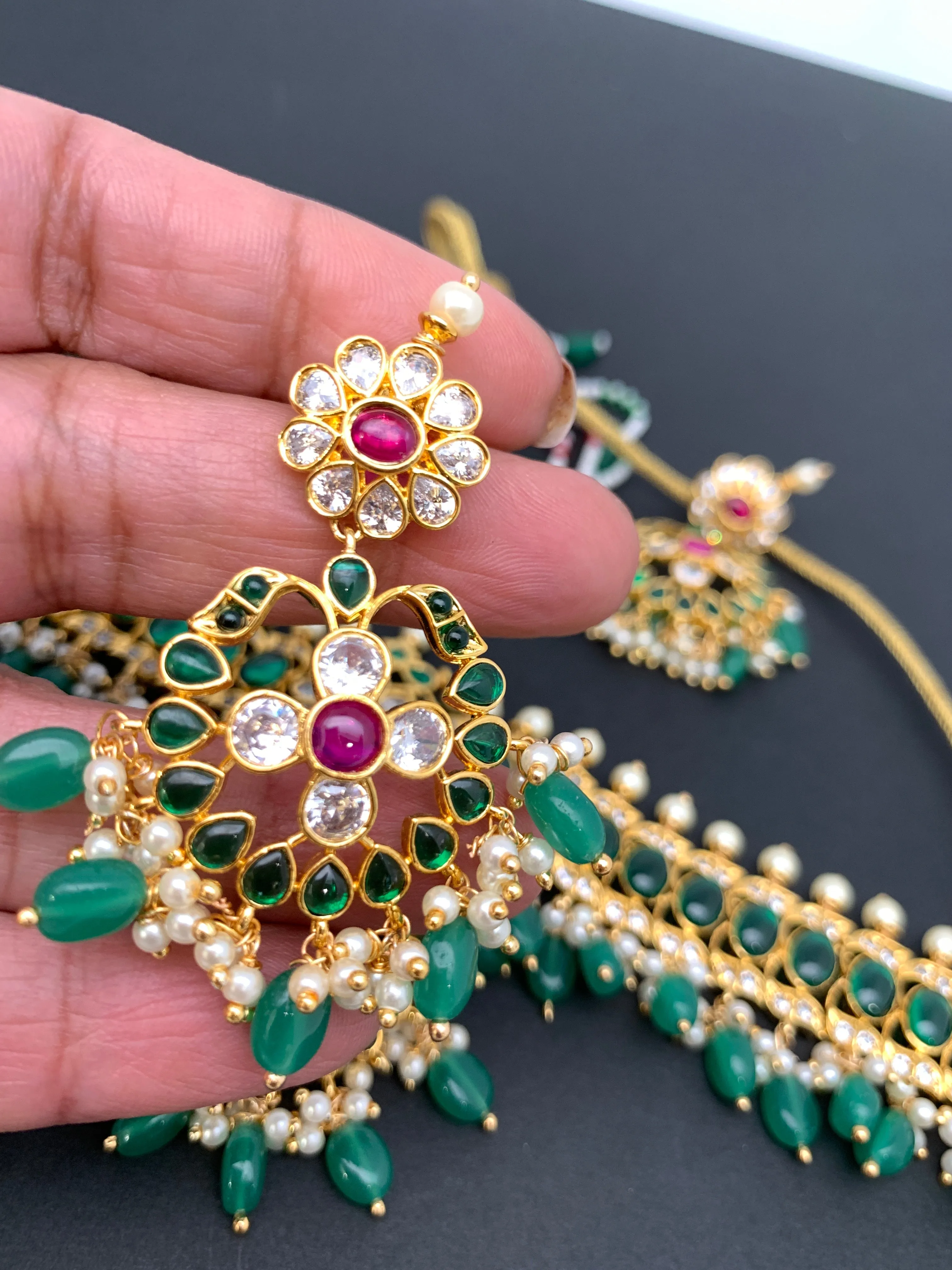 Green Kemp Green beads CZ Pearls Choker